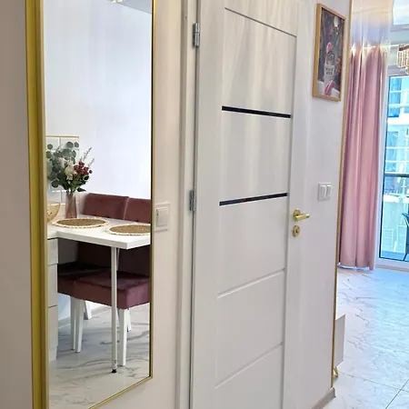 Jacuzzi Bliss By The Motlawa