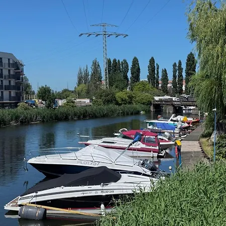 Jacuzzi Bliss By The Motlawa 公寓 *