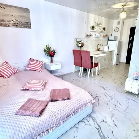 Jacuzzi Bliss By The Motlawa