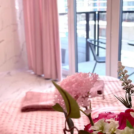 Jacuzzi Bliss By The Motlawa Gdansk