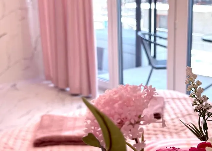 Jacuzzi Bliss By The Motlawa غدانسك