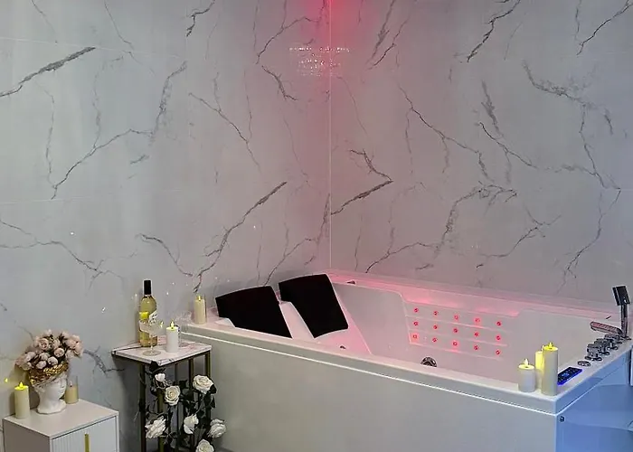 Jacuzzi Bliss By The Motława Apartament Gdańsk